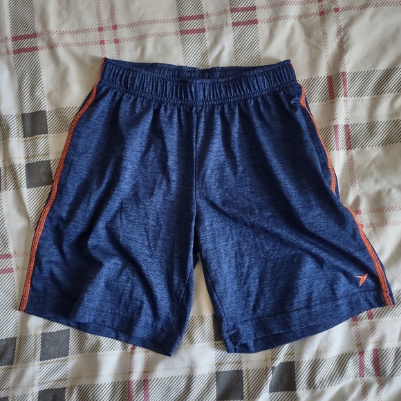 Old Navy Active Kids Short - Picture 3 of 6